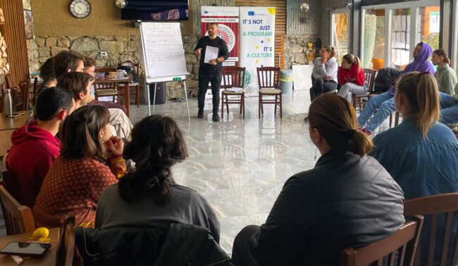 Planning and creating non-formal learning activities for youth engagement