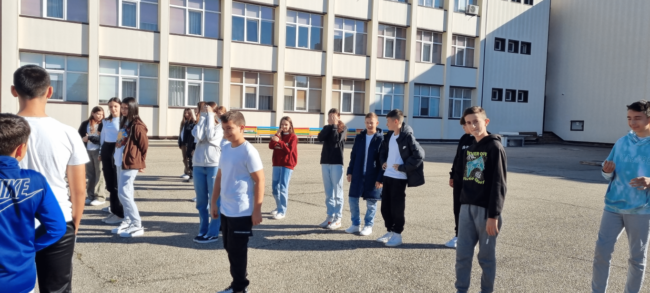 Romania_follow-up-activity-with-students-ice-breakers-2-Medium